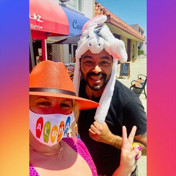 WHITE Plush Funny Unicorn Hat Scarf Squeeze Paw Lift Ear - Picture 7 of 13